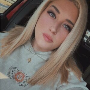 Meet your Posher, Devon! (: